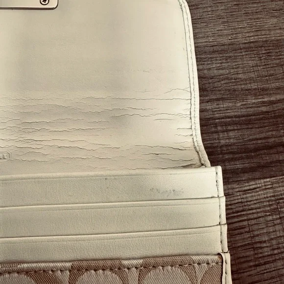 Coach Leather Shoulder Bag and wallet - Picture 7 of 16